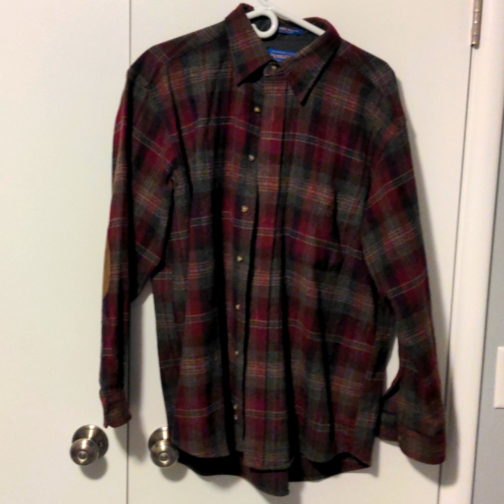 Long sleeve wool button down.